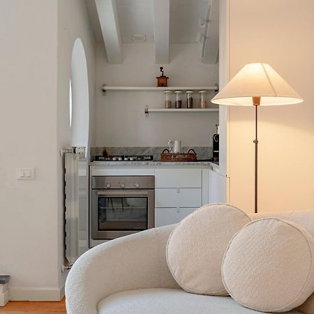 Waterfront Balcony I Grani 5 Resort Grand Suite Livorno Esterno foto