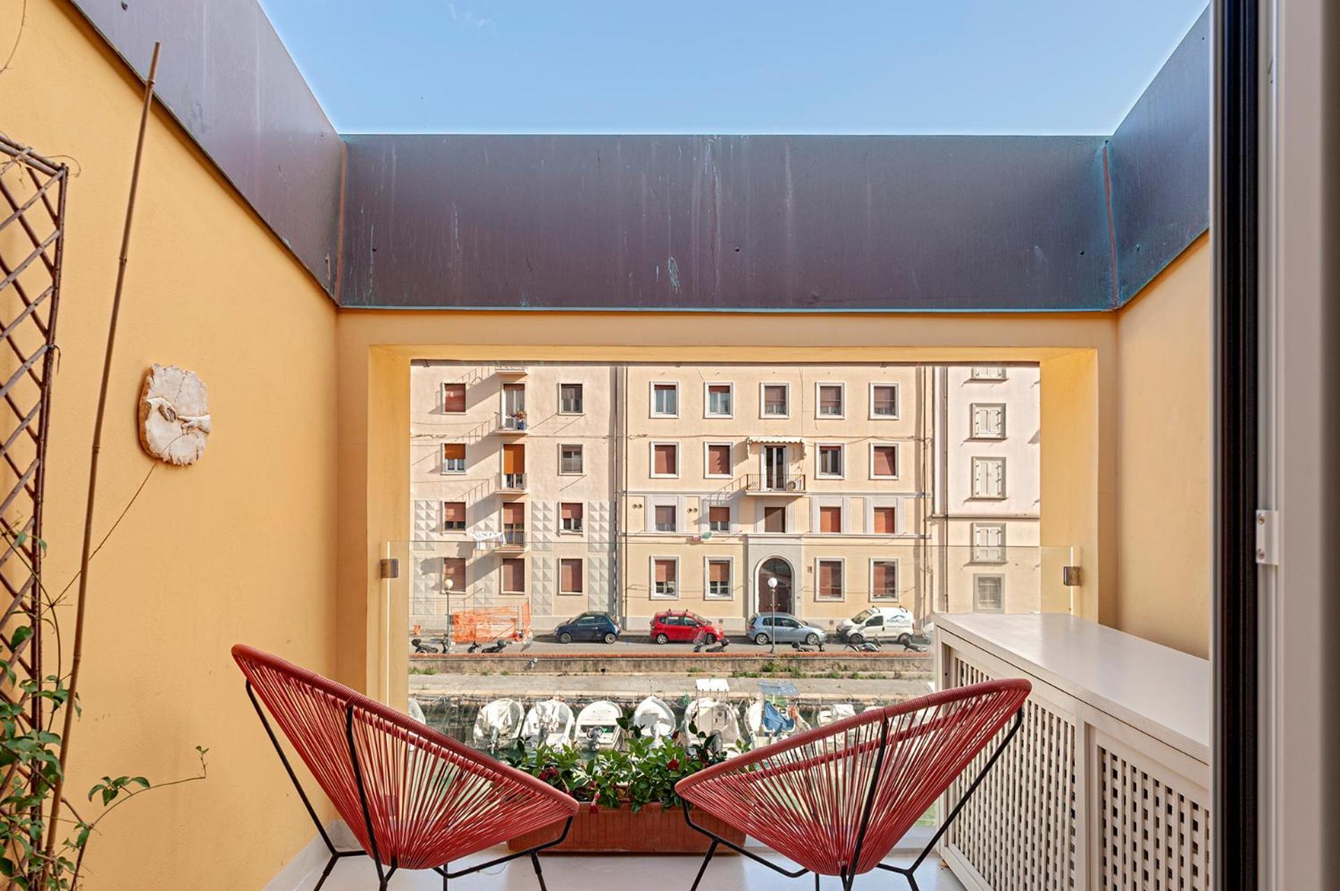 Waterfront Balcony I Grani 5 Resort Grand Suite Livorno Esterno foto
